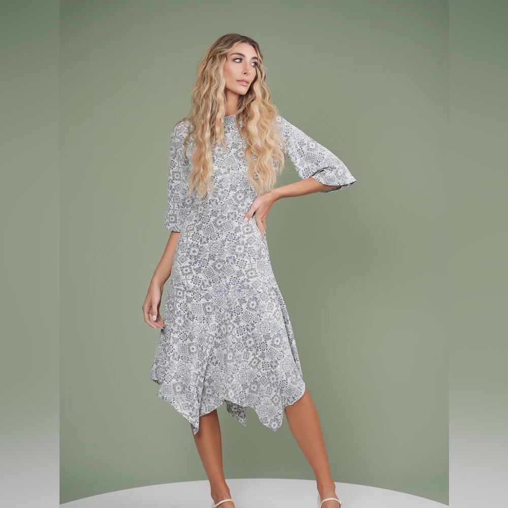 NWOT Udel handkerchief dress